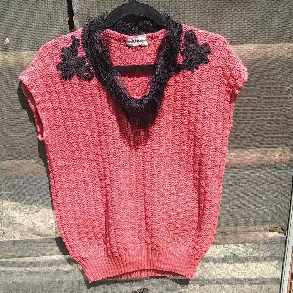 Gorgeous 1940s Acrylic Mauve Top with Blk Fringe